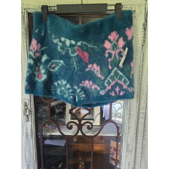 Anthropologie Cozy Shorts - New - Medium - Picture 5 of 5